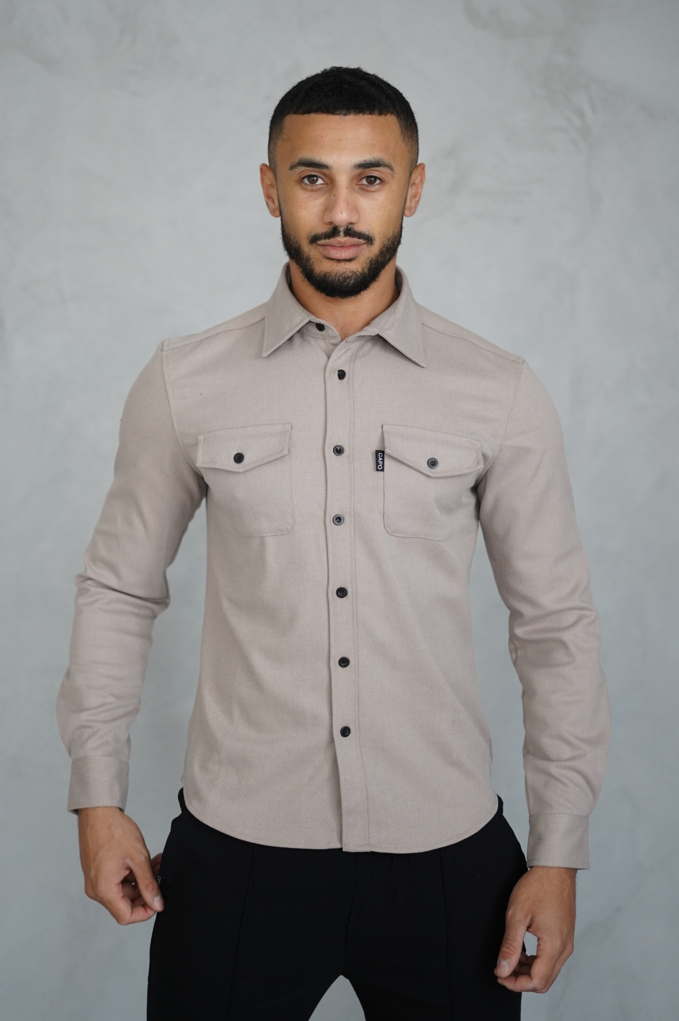 Camisa Capo, elegancia y comodidad para un estilo moderno 